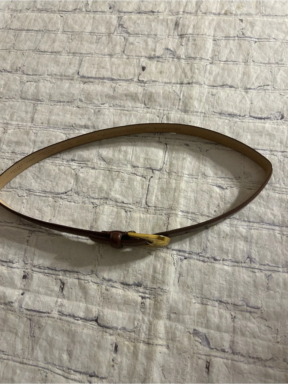 LIZ CLAIBORNE GENUINE BONDED LEATHER CHOCOLATE BROWN GOLD TONE BUCKLE BELT VTG L